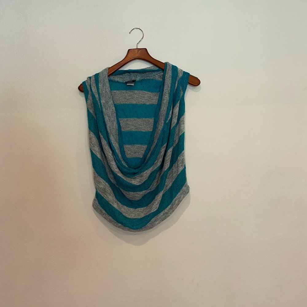 Women’s Teal And White Dots Top Small
